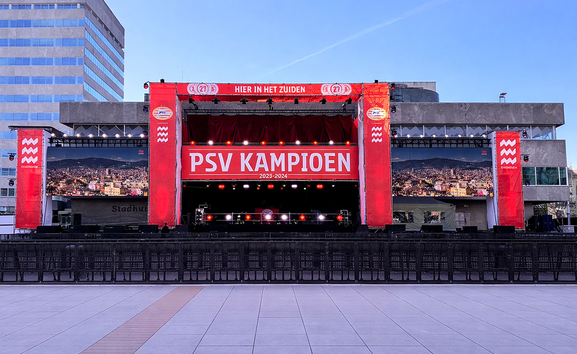Volledig opgebouwd huldigingspodium voor PSV kampioenshuldiging in Eindhoven