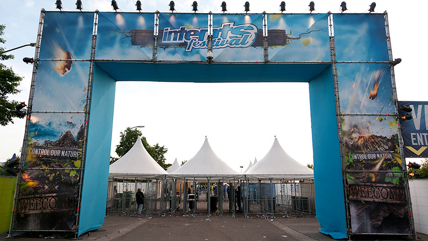 poort-constructie dance-festival
