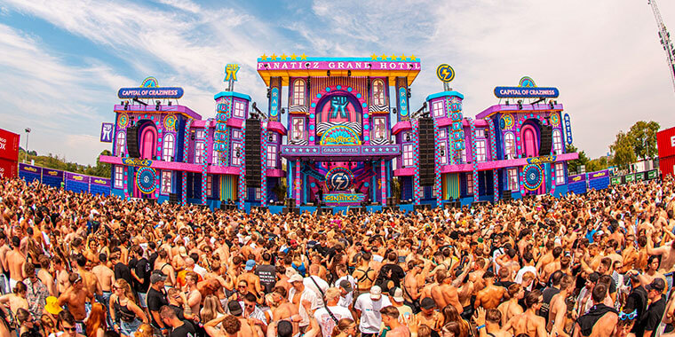 outdoor podium intents festival