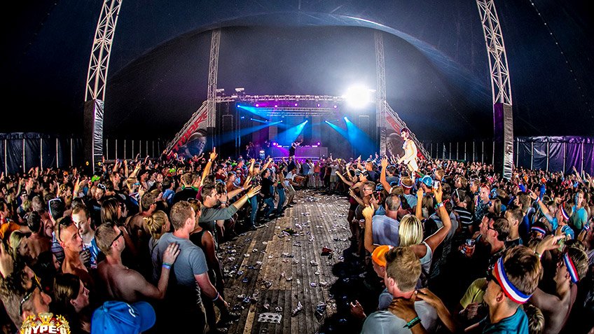 festival-tentinrichting