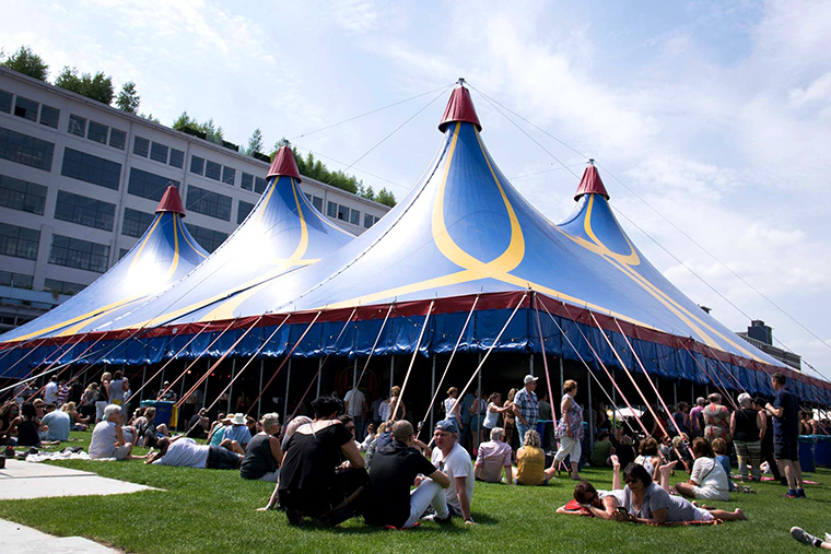 Evenemententent stedelijke urban omgeving